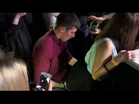 ❤️ Tikras seksas rusų naktiniame klube. 18-metė rusų mergina išangėje ir makštyje dulkinama naktiniame klube Porno prie porno lt.porn-milf300.ru